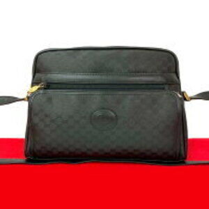 GUCCI GG logo leather Shoulder Bag black